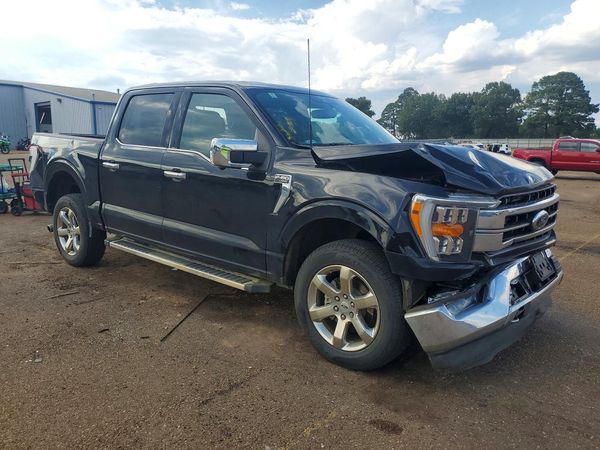 2022 FORD F150 SuperCrew — Passenger 3/4