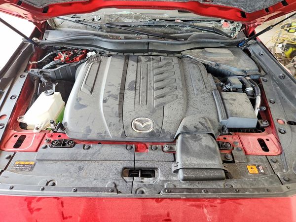 2024 MAZDA CX-90 — Engine bay