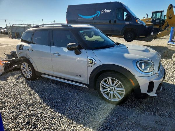2021 MINI COOPER — Passenger 3/4