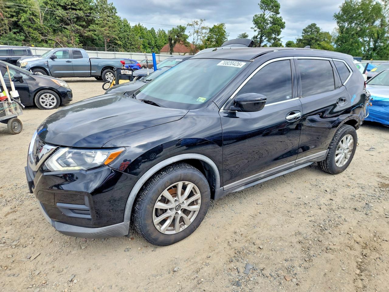 2018 NISSAN ROGUE — Front 3/4