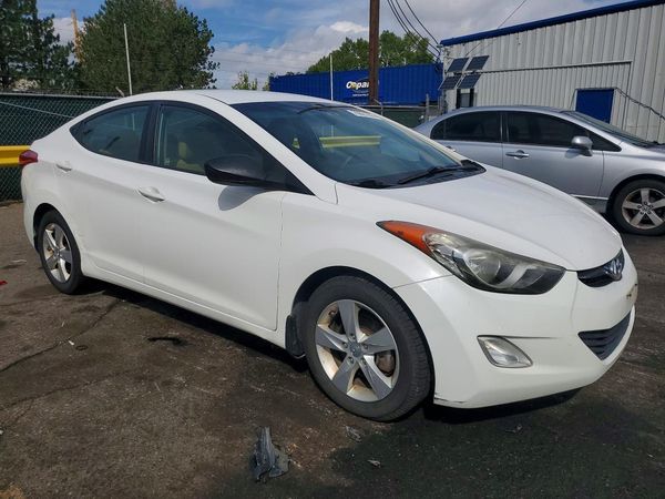 2013 HYUNDAI ELANTRA — Passenger 3/4