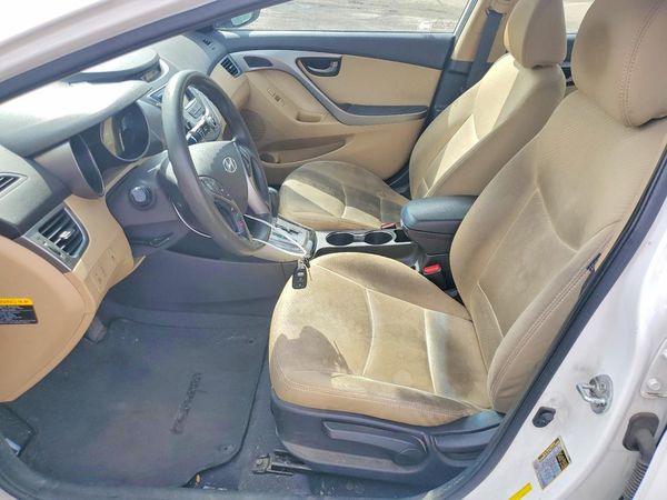 2013 HYUNDAI ELANTRA — DENT