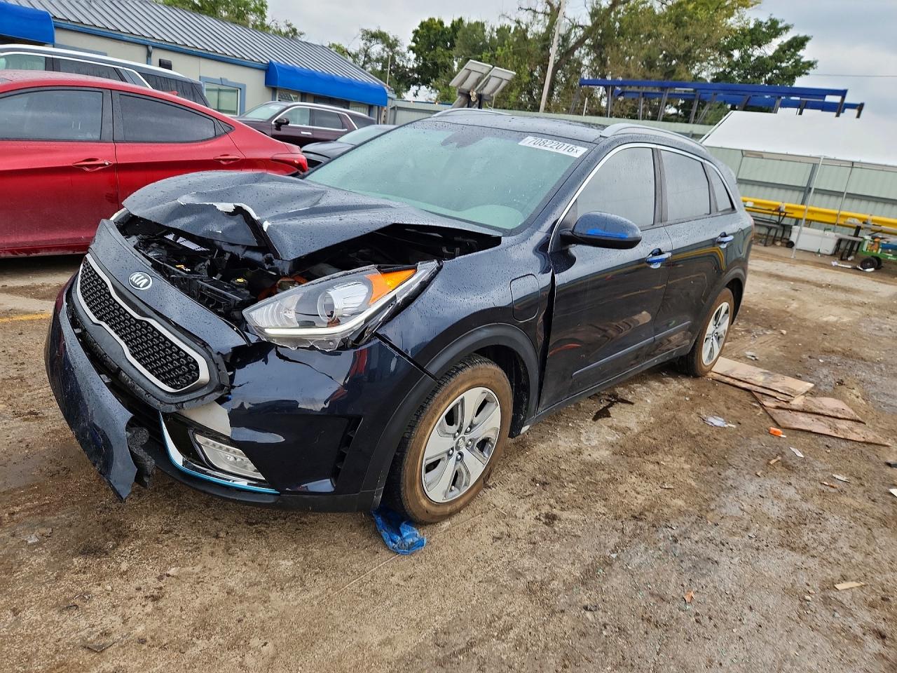 2018 KIA NIRO LX (PHEV) — Front 3/4