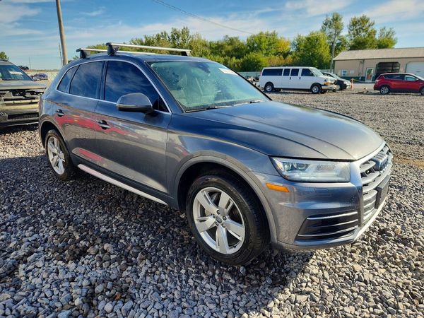 2018 AUDI Q5 quattro Premium Plus — Passenger 3/4
