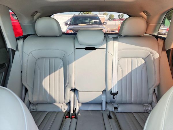 2018 AUDI Q5 quattro Premium Plus — SUVN