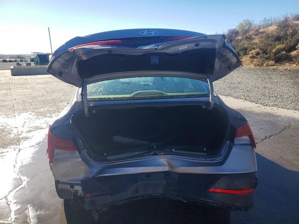 2025 HYUNDAI ELANTRA Blue, SEL Sport — DIRR