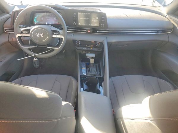 2025 HYUNDAI ELANTRA Blue, SEL Sport — CKPT