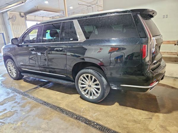 2022 CADILLAC ESCALADE Premium Luxury — DSRA