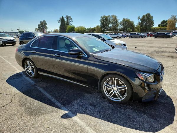 2017 MERCEDES-BENZ E — Passenger 3/4