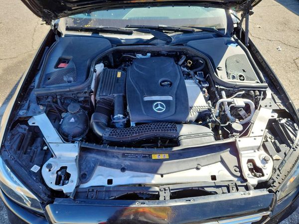 2017 MERCEDES-BENZ E — Engine bay