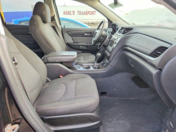 2017 CHEVROLET TRAVERSE 1LT — DENT