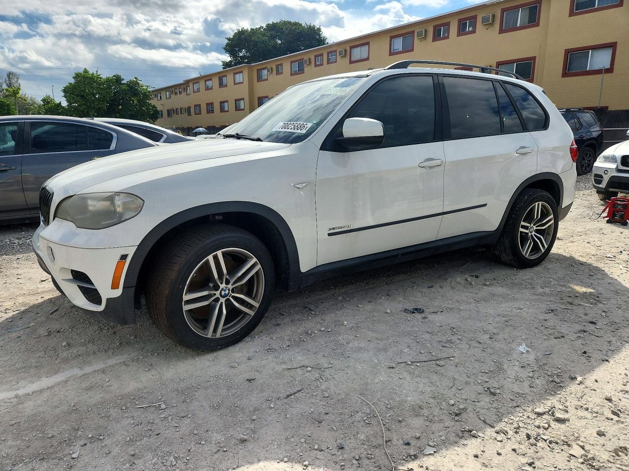 2012 BMW X5 — Front 3/4