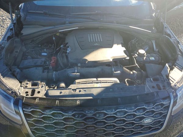 2018 LAND ROVER RANGEROVER R-Dynamic SE — Engine bay