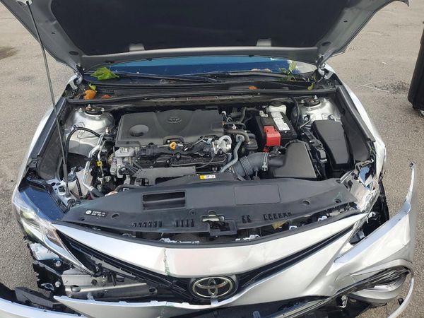 2024 TOYOTA CAMRY LE — Engine bay