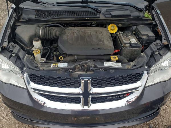 2019 DODGE CARAVAN SXT — Engine bay