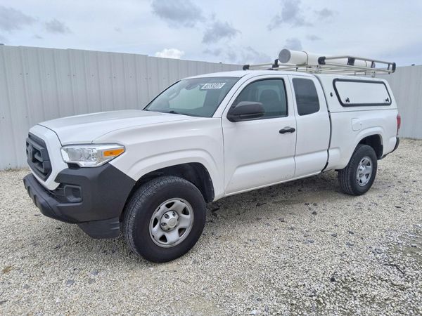 2023 TOYOTA TACOMA SR5 — Front 3/4