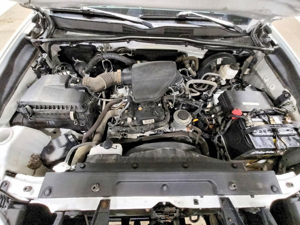 2022 TOYOTA TACOMA SR5 — Engine bay