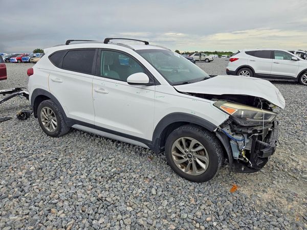 2018 HYUNDAI TUCSON — Passenger 3/4