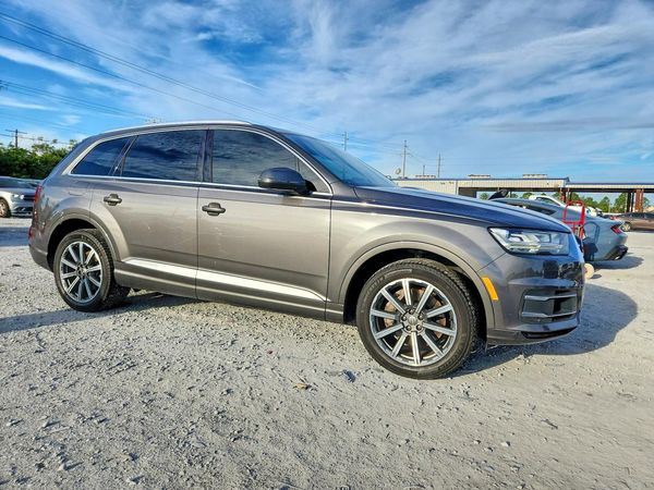 2018 AUDI Q7 quattro Premium Plus — Passenger 3/4