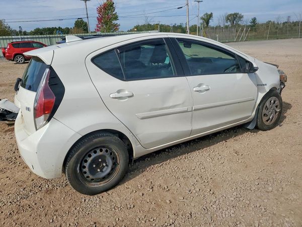 2016 TOYOTA PRIUS — PSRA