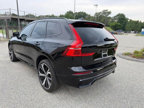 2024 VOLVO XC60