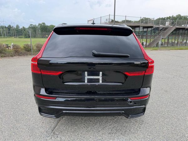 2024 VOLVO XC60