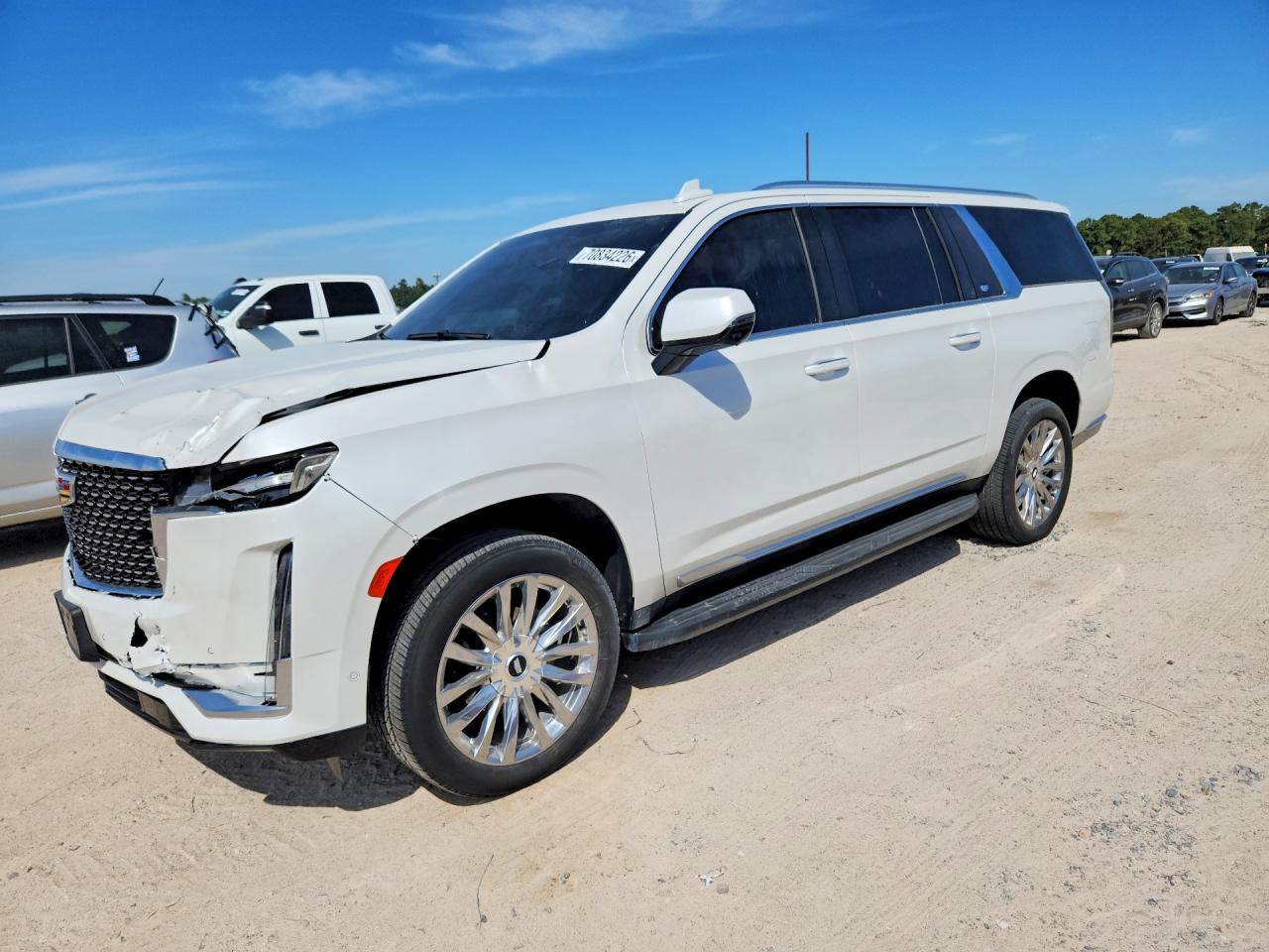 2024 CADILLAC ESCALADE — Front 3/4