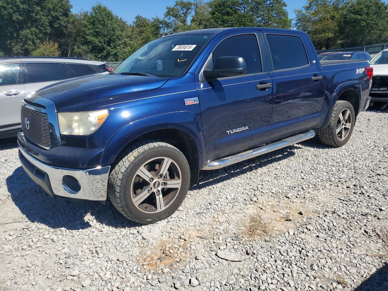 2012 TOYOTA TUNDRA SR5 — Front 3/4