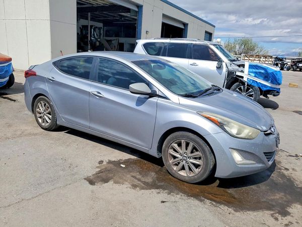 2016 HYUNDAI ELANTRA — Passenger 3/4