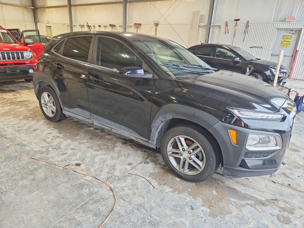 2021 HYUNDAI KONA SE — Passenger 3/4