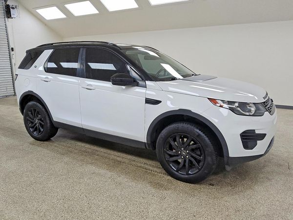 2018 LAND ROVER DISCOVERY SPORT SE — Passenger 3/4