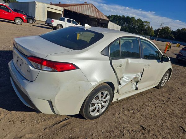 2021 TOYOTA COROLLA LE — PSRA