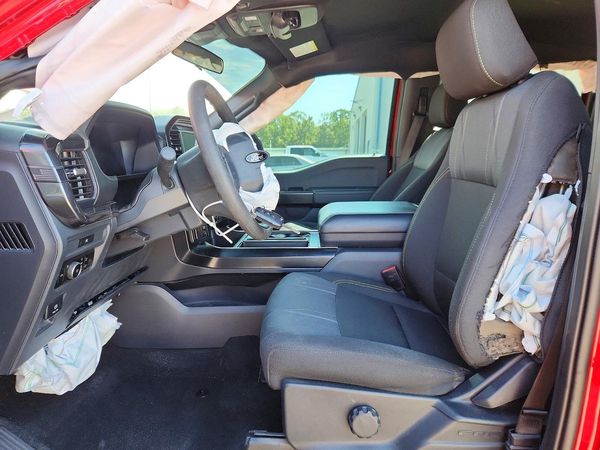 2025 FORD F150 STX — DENT