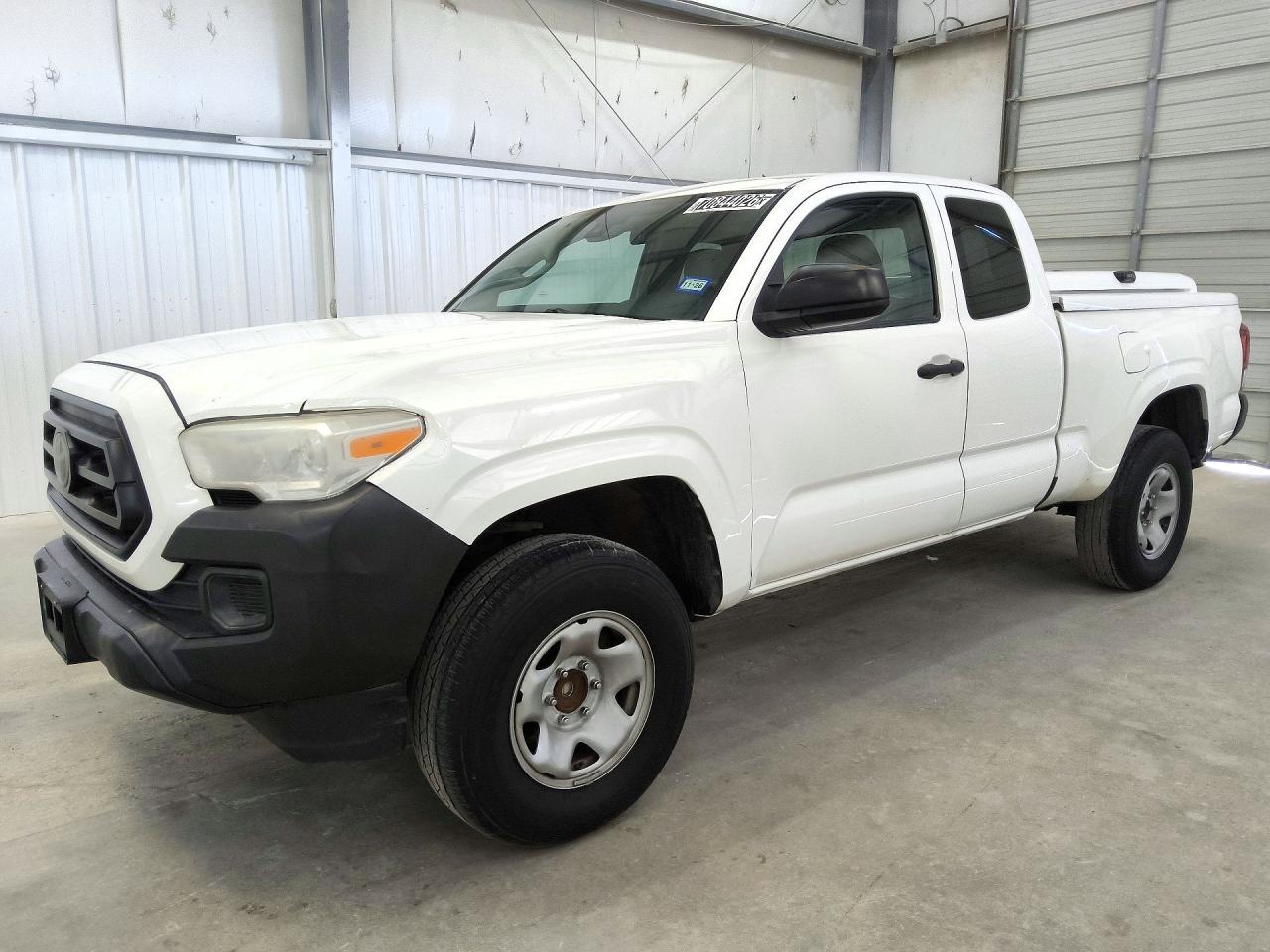 2020 TOYOTA TACOMA SR5 — Front 3/4