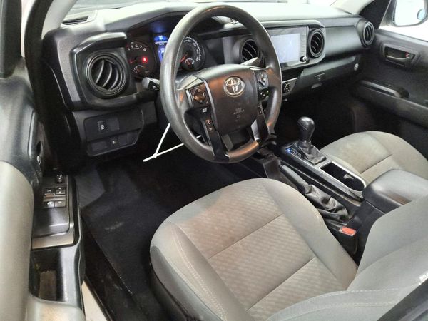 2020 TOYOTA TACOMA SR5 — CKPT