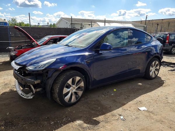 2021 TESLA MODEL Y — Front 3/4