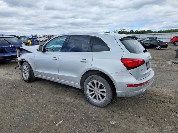 2014 AUDI Q5 Premium Plus — DSRA