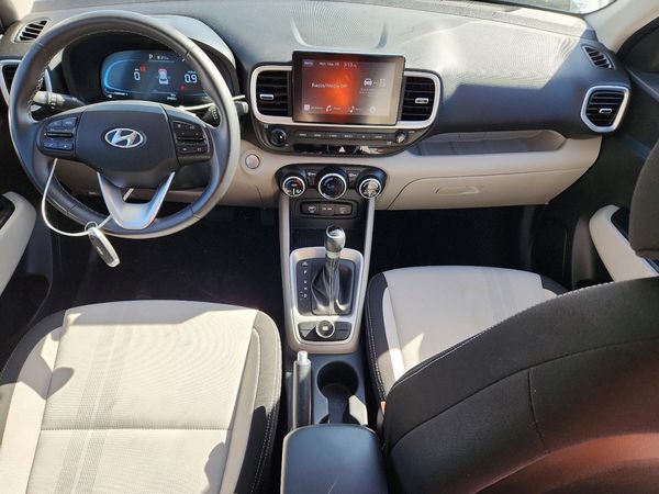 2025 HYUNDAI VENUE SEL, Limited — CKPT