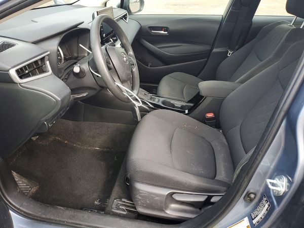 2021 TOYOTA COROLLA LE — DENT