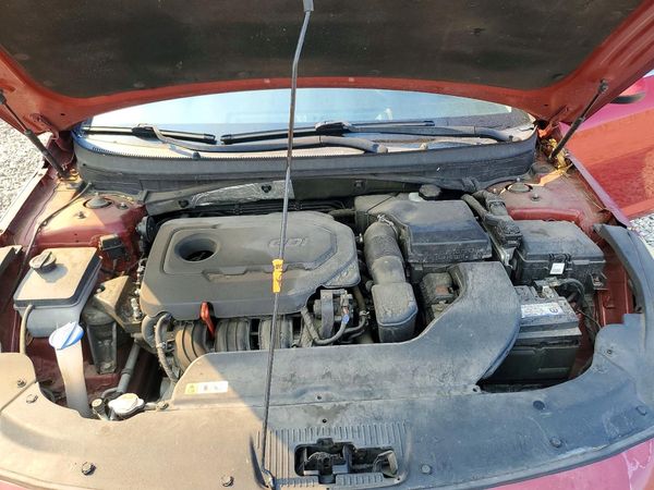 2017 HYUNDAI SONATA SE, Eco — Engine bay