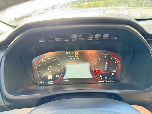 2018 VOLVO XC90 Momentum