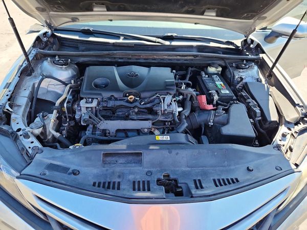 2018 TOYOTA CAMRY L/LE/SE/XLE — Engine bay