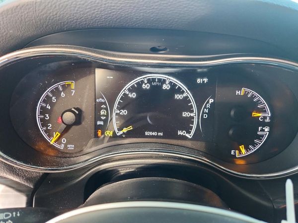 2019 JEEP GRAND CHEROKEE Laredo — ODOM