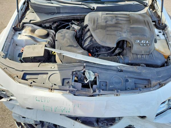 2016 CHRYSLER 300 300C — Engine bay