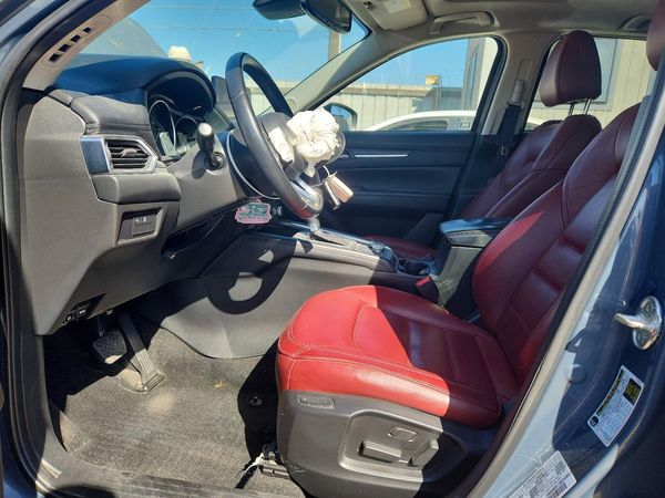 2022 MAZDA CX-5 Preferred Package — DENT