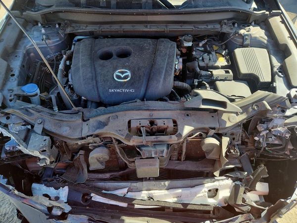 2022 MAZDA CX-5 Preferred Package — Engine bay