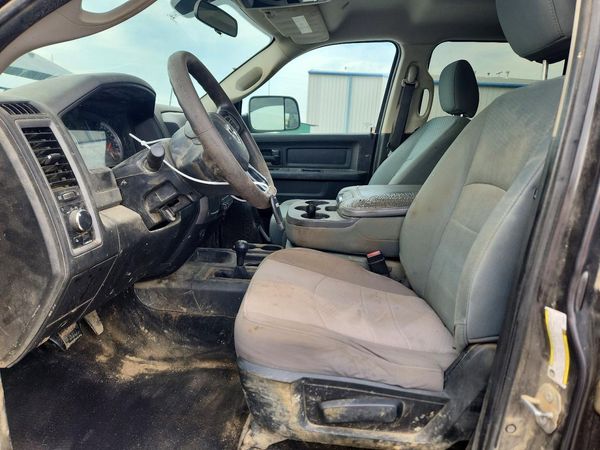 2018 RAM 2500 ST — DENT