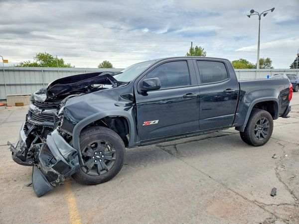 2016 CHEVROLET COLORADO Z71 — Front 3/4