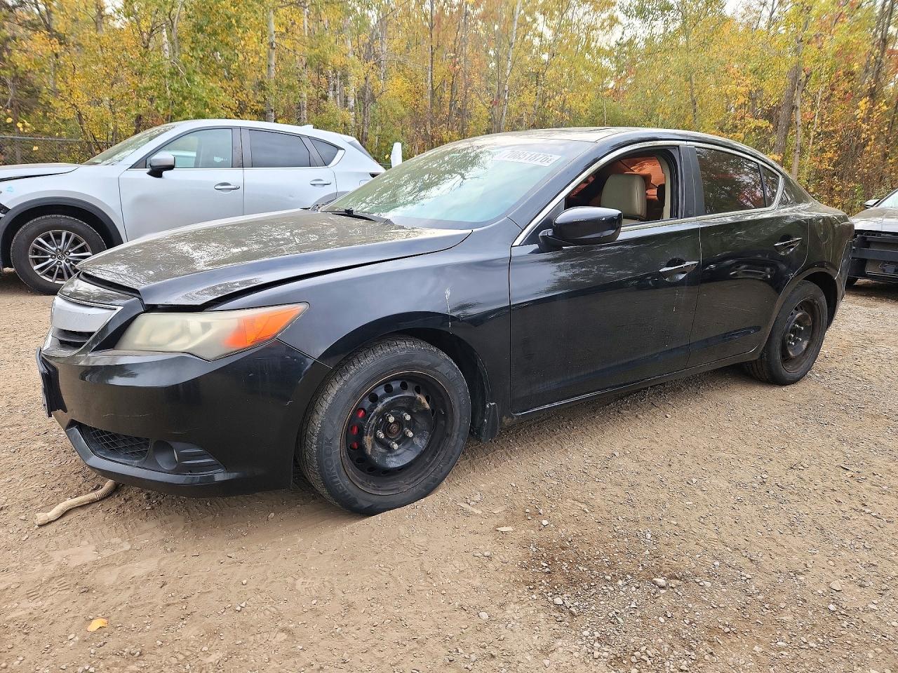2013 ACURA ILX 20 PREMIUM — Front 3/4