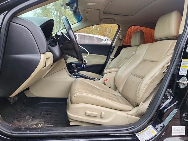 2013 ACURA ILX 20 PREMIUM — DENT